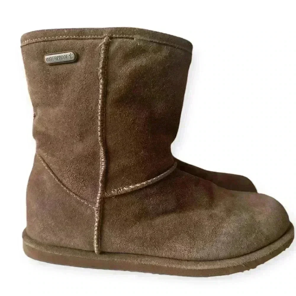 EMU kids brumby lo waterproof winter/snow boots size 4